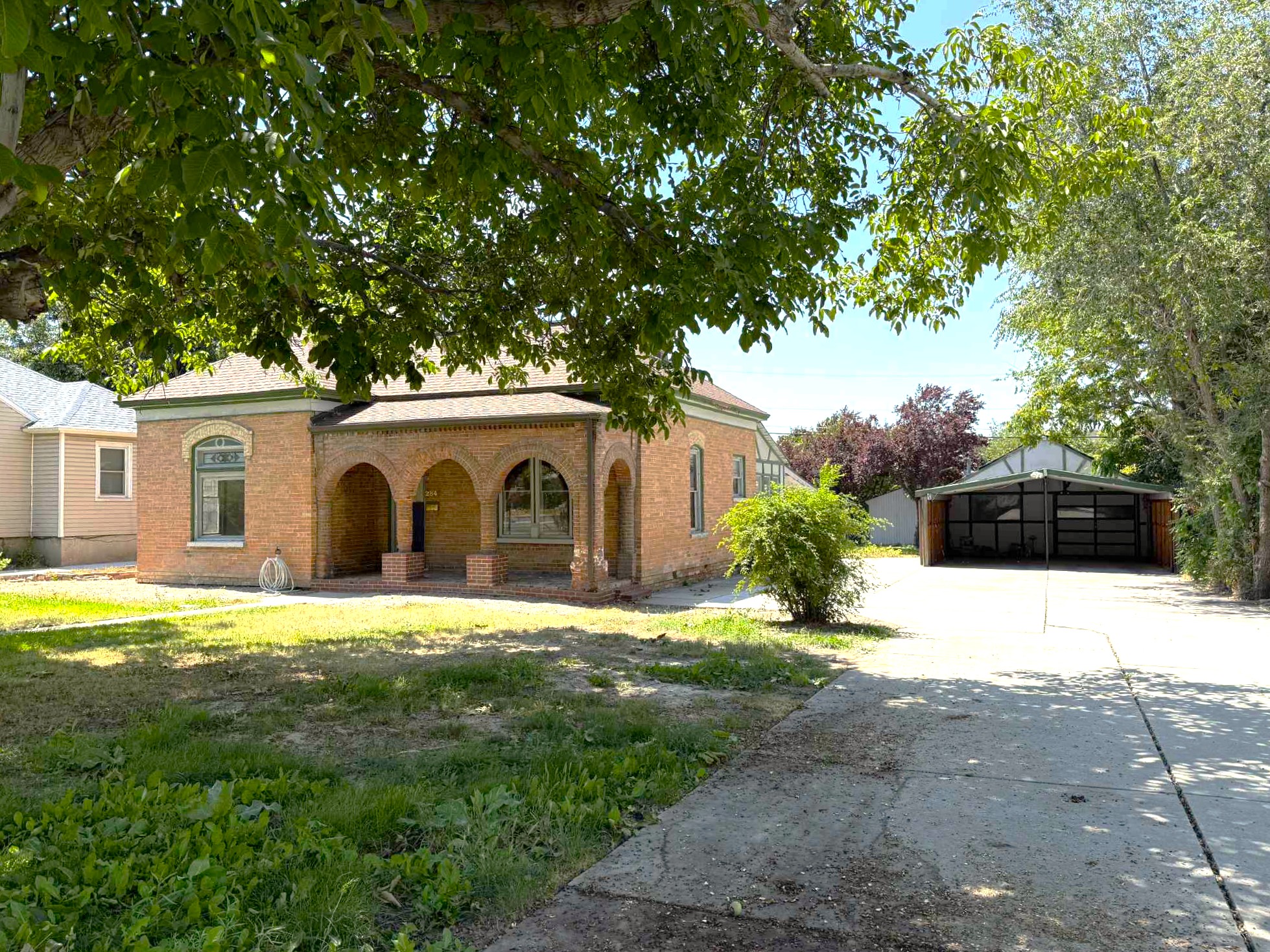 2842 South 900 East