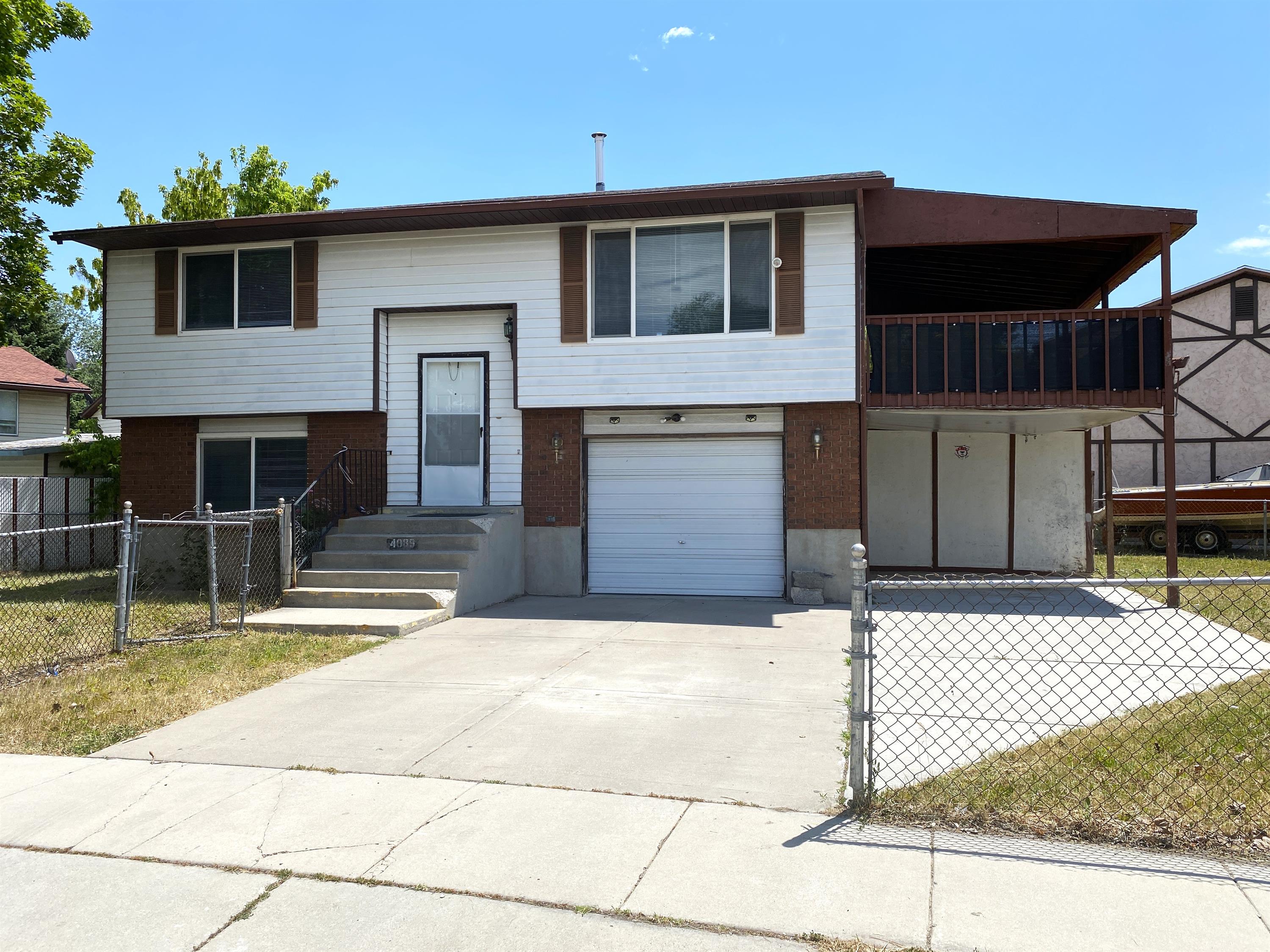 4089 Dennis Drive