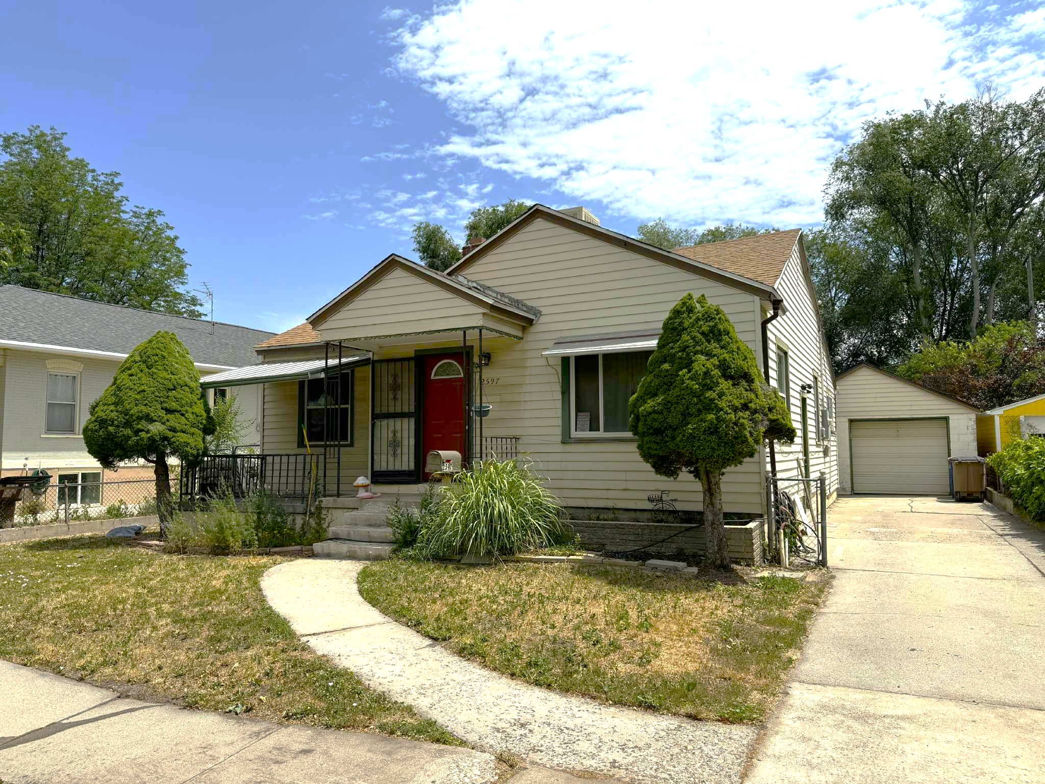 2597 South Park Street